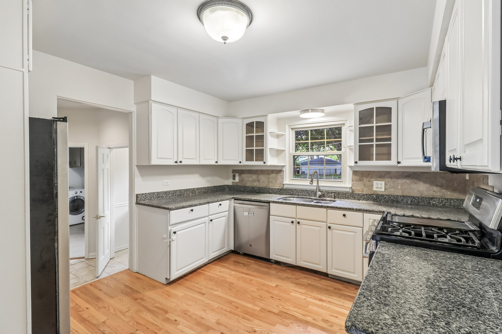 2nd image of 1053 Laurel Ln, Naperville, IL 60540 | MLS# 12725151