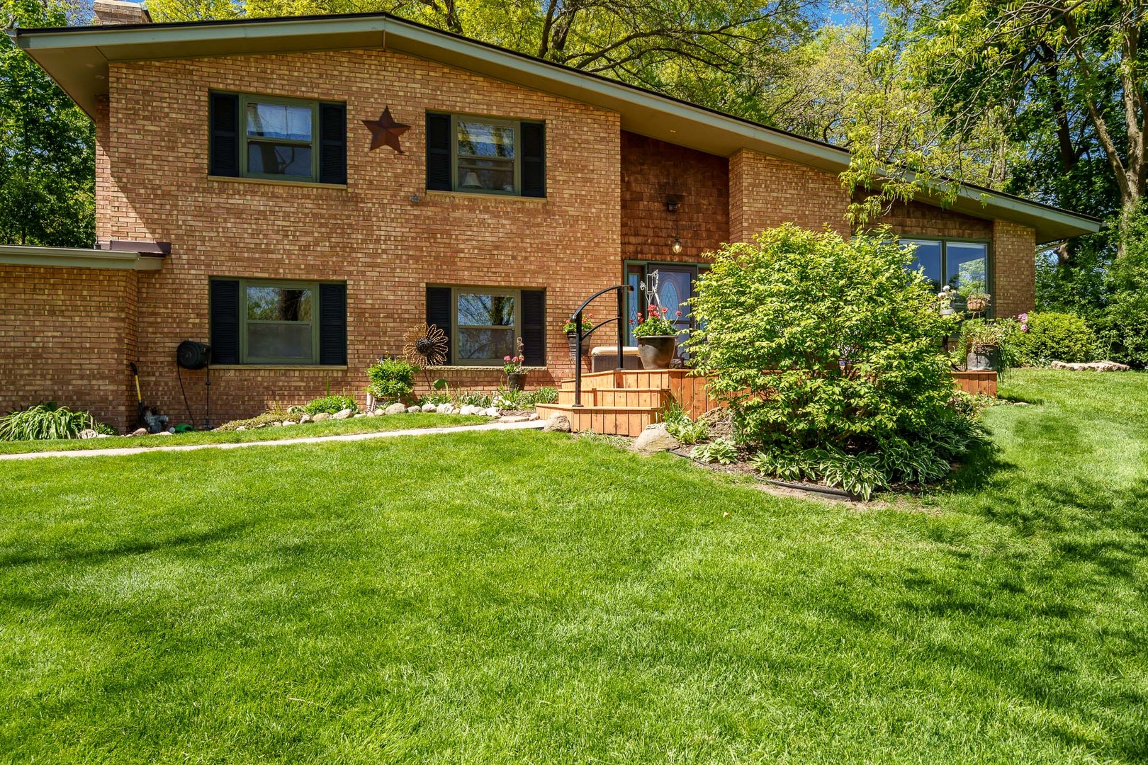 1st image of 12451 Chuckanut Dr, Roscoe, IL 61073 | MLS# 12725160
