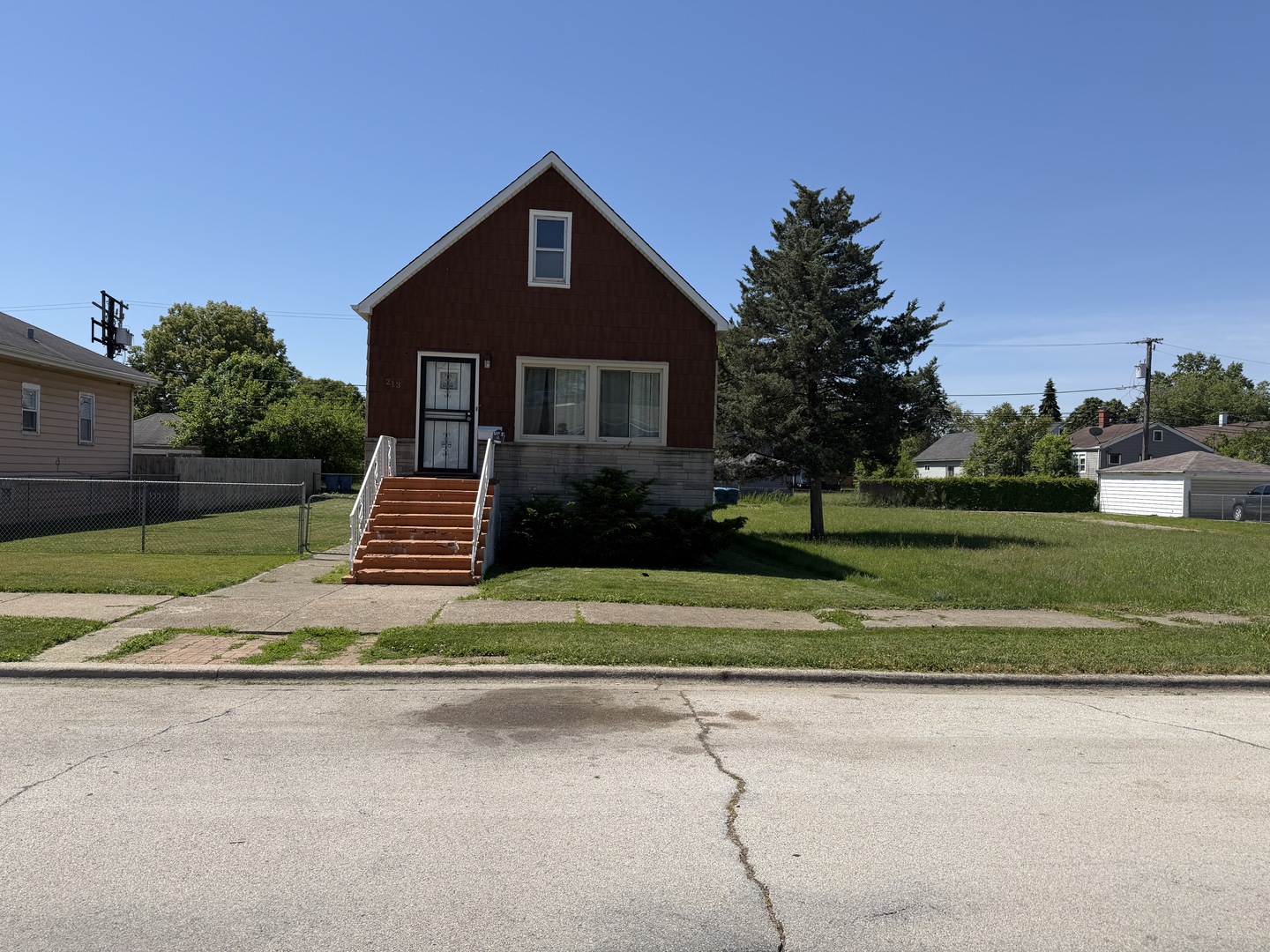 2nd image of 213 155th Pl, Calumet City, IL 60409 | MLS# 12725205