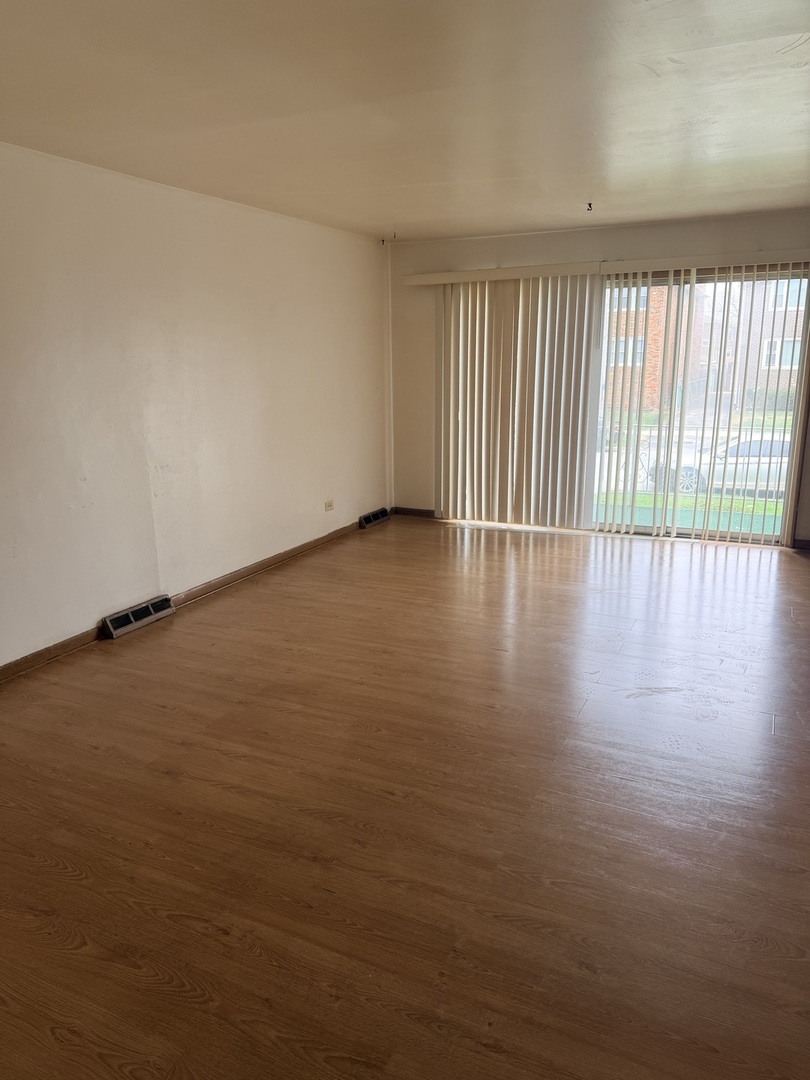 3rd image of 404 Prairie Ave, Calumet City, IL 60409 | MLS# 12725264