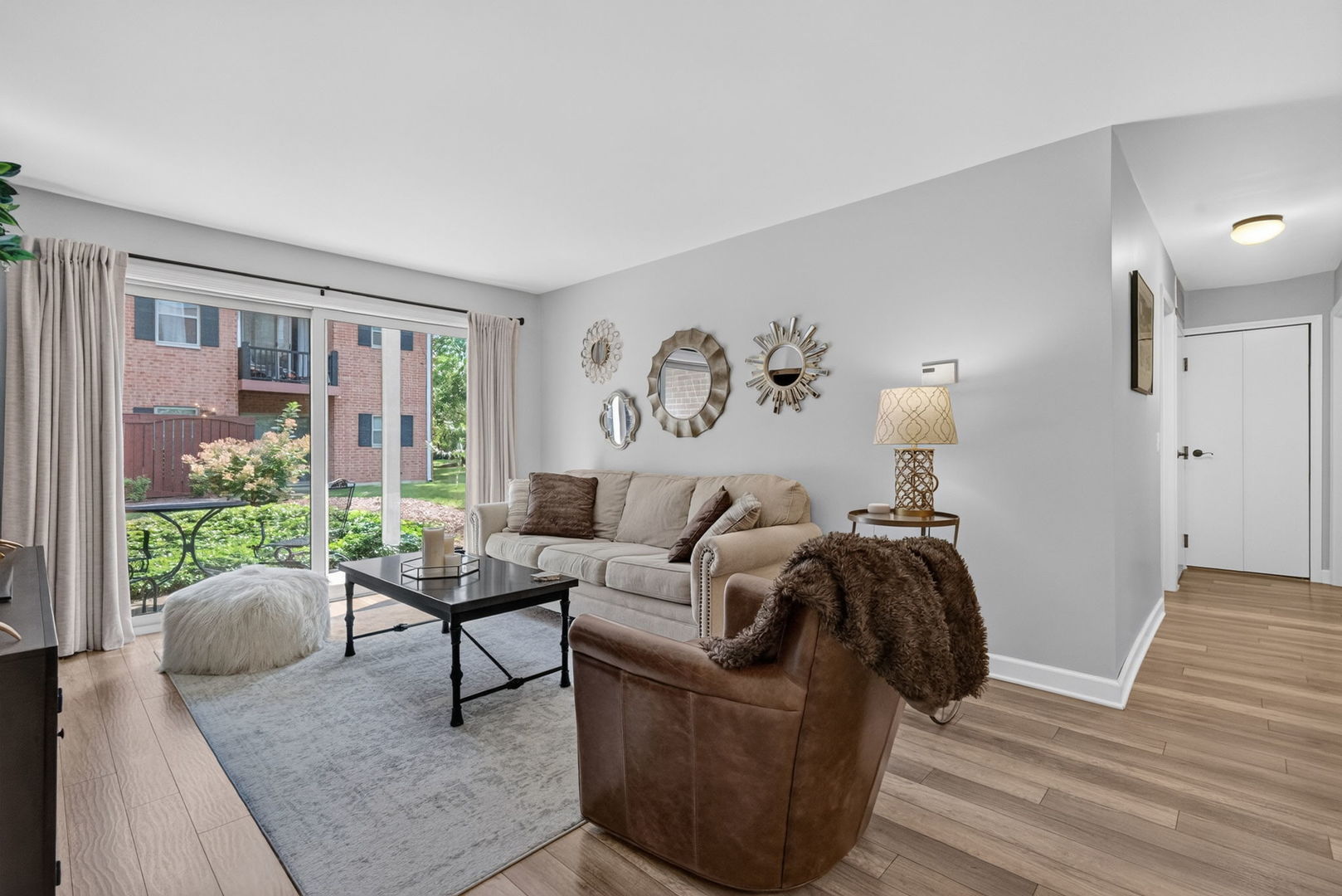 3rd image of 1531 Raymond Dr, Naperville, IL 60563