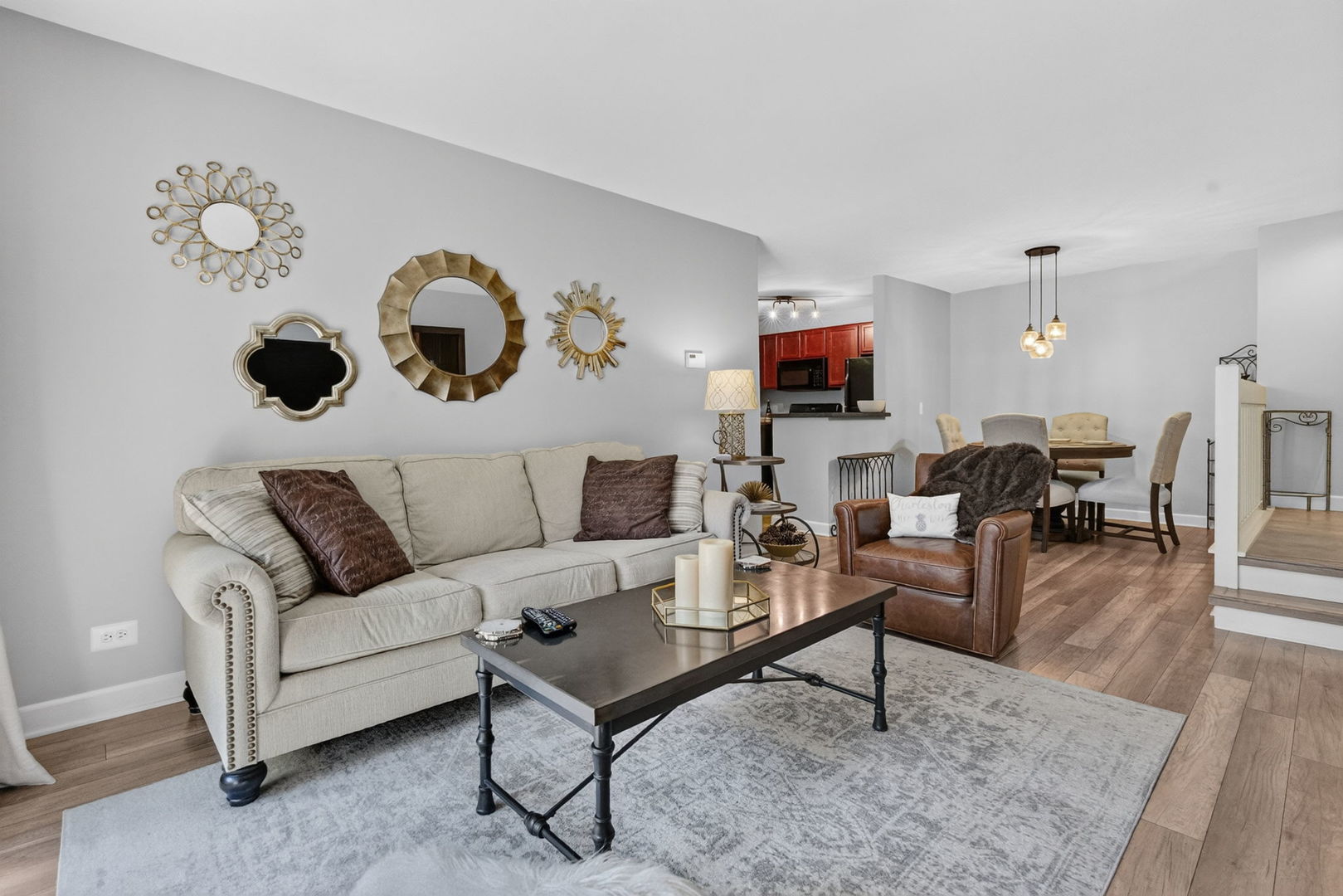 5th image of 1531 Raymond Dr, Naperville, IL 60563