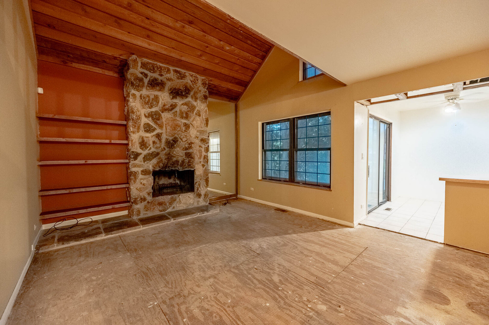 3rd image of 714 Colby Ct, Gurnee, IL 60031 | MLS# 12725298