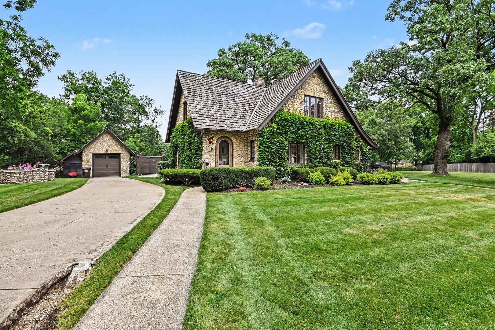 image of 1 Kellogg Ln, Crystal Lake, IL 60014 | MLS# 12725346