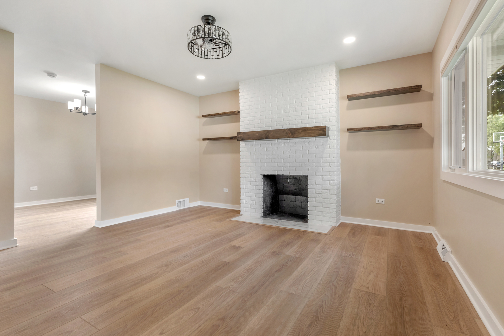5th image of 1007 Nancy Rd, Lake Holiday, IL 60548 | MLS# 12725406