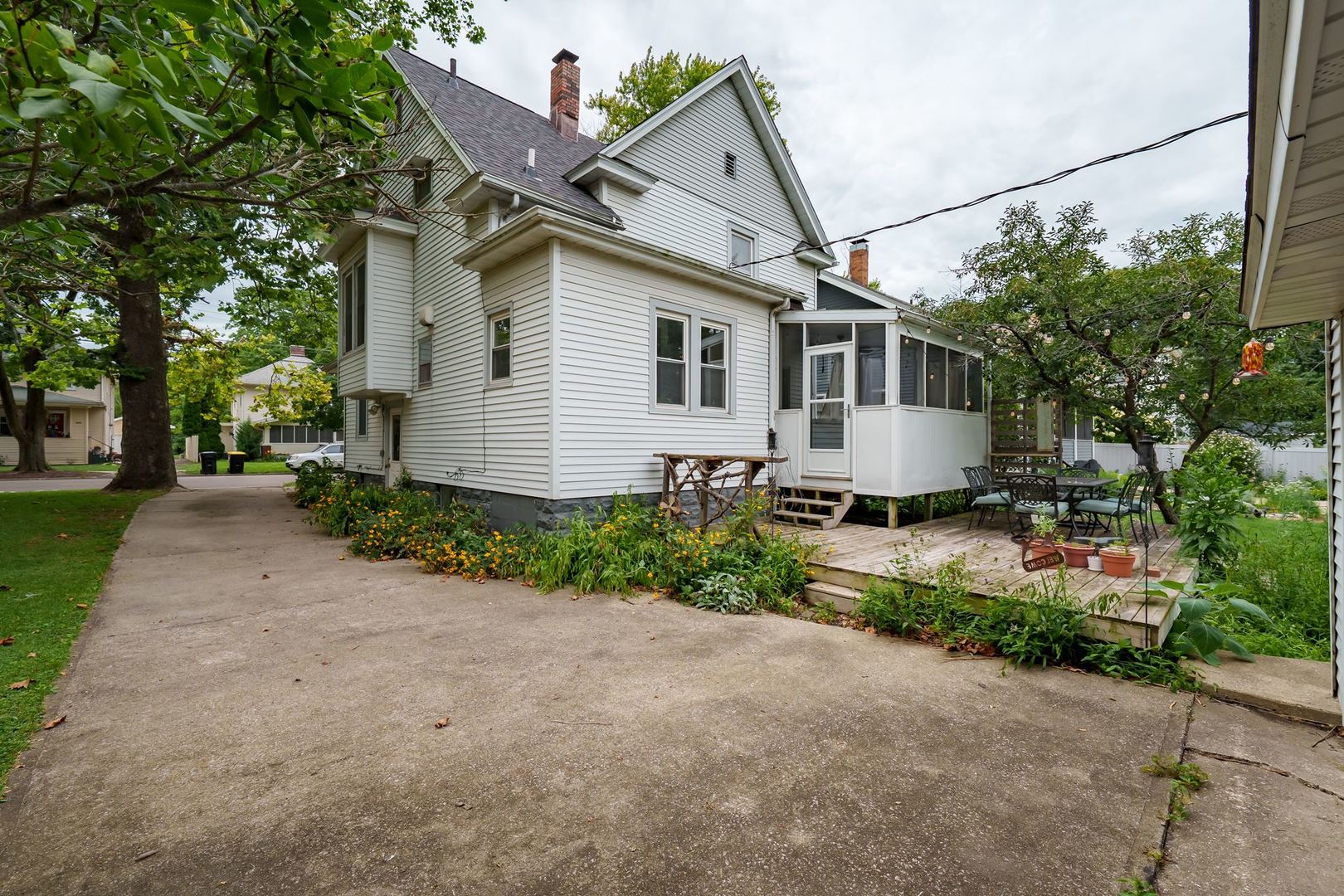 27th image of 908 S Fell Ave, Normal, IL 61761 | MLS# 12725427