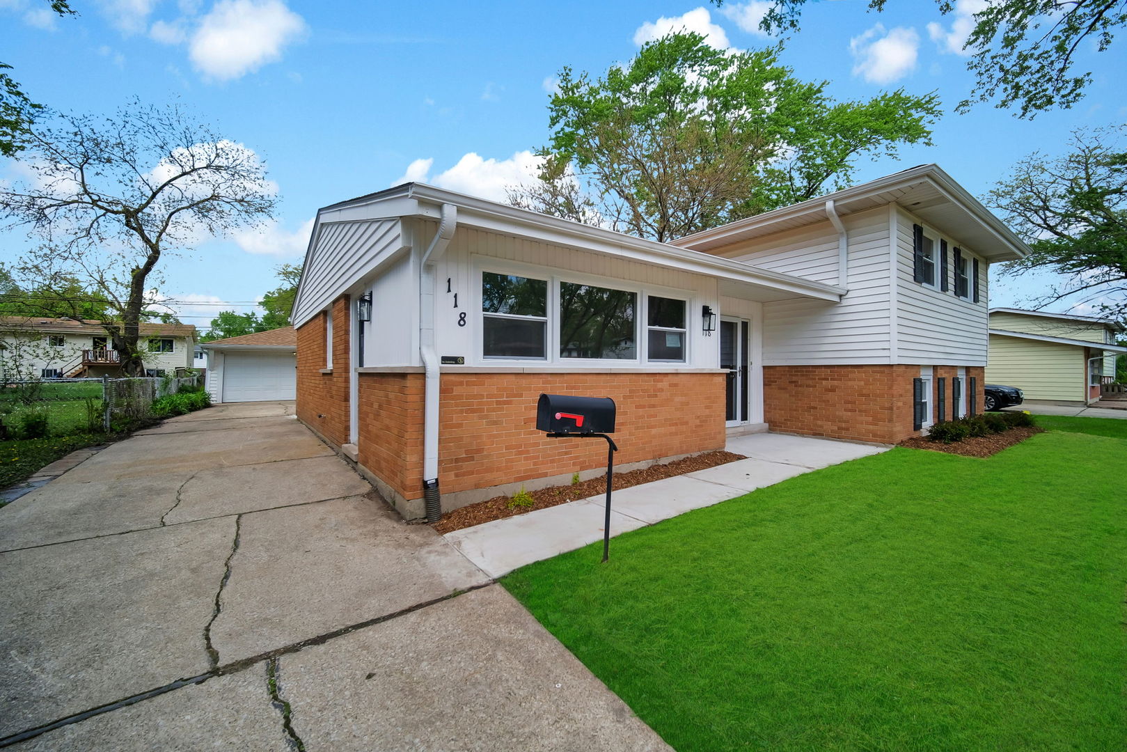 3rd image of 118 Indiana St, Park Forest, IL 60466 | MLS# 12725439