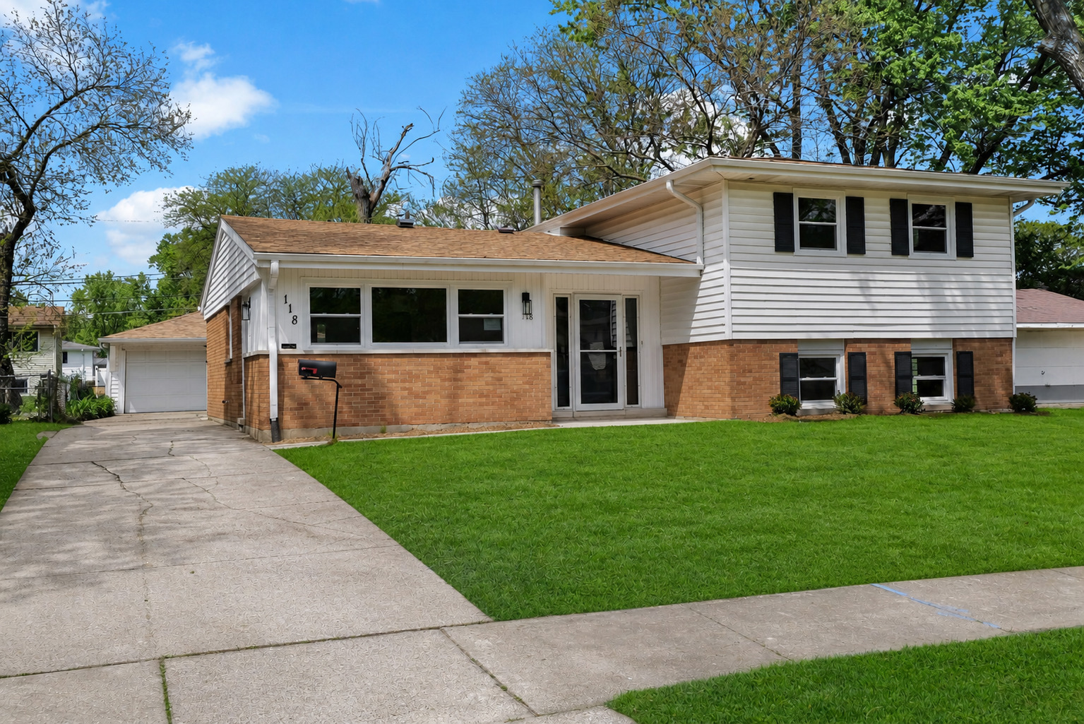 2nd image of 118 Indiana St, Park Forest, IL 60466 | MLS# 12725439