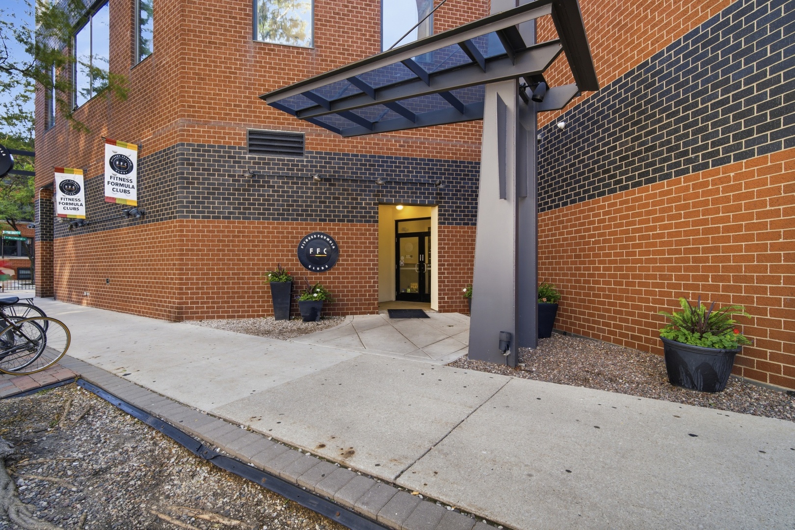 3rd image of 3660 N Lake Shore Dr #1506, Chicago, IL 60613 | MLS# 12725517