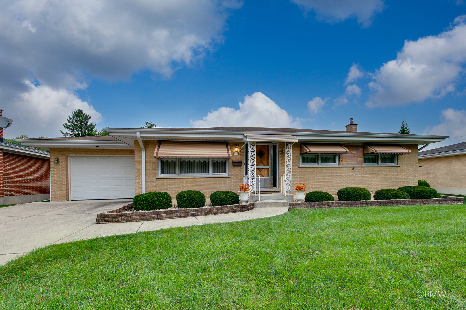 3rd image of 227 N Mill Rd, Wood Dale, IL 60191 | MLS# 12725534