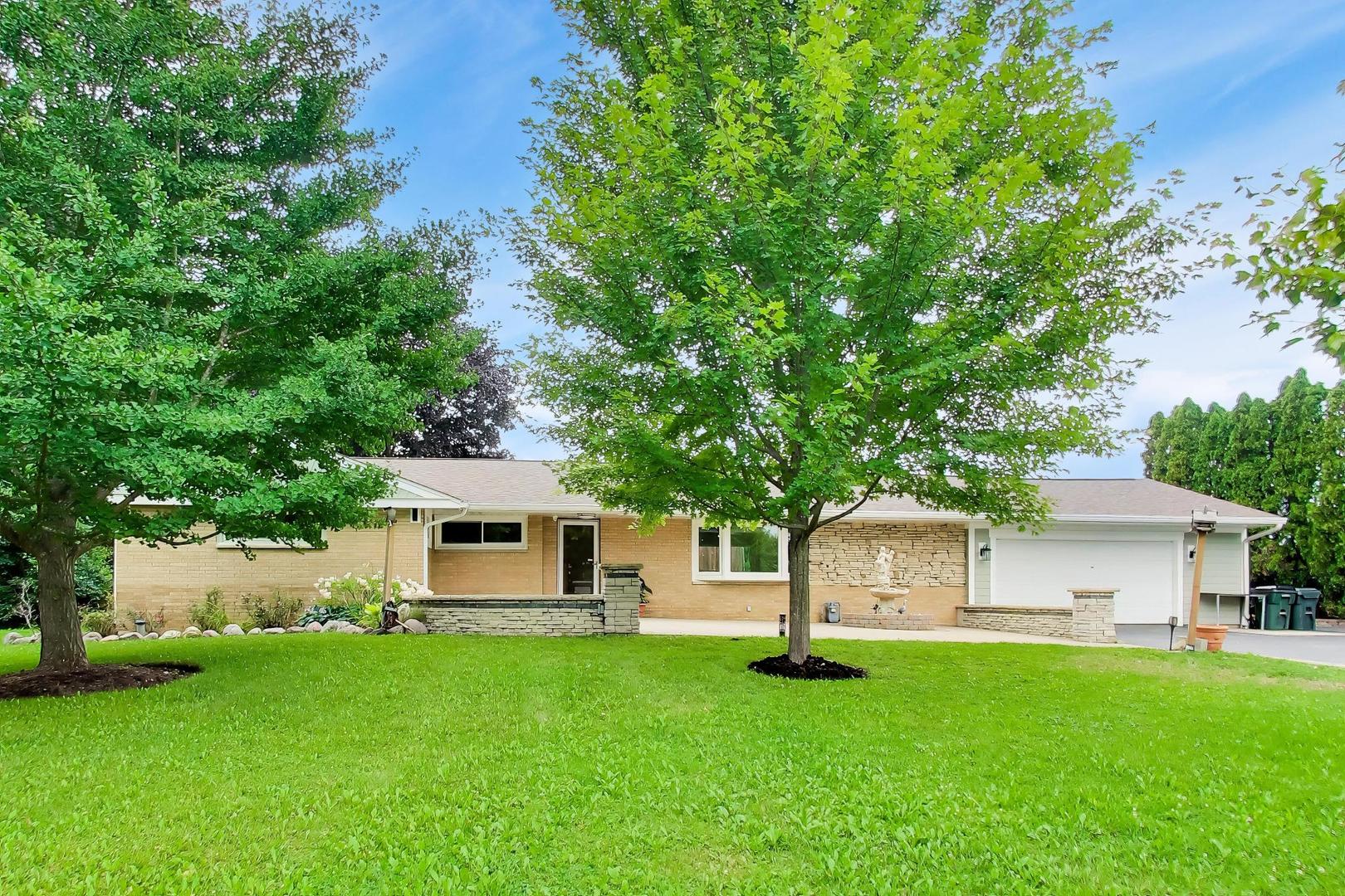 4th image of 2940 Valley View Rd, Gurnee, IL 60031 | MLS# 12725576