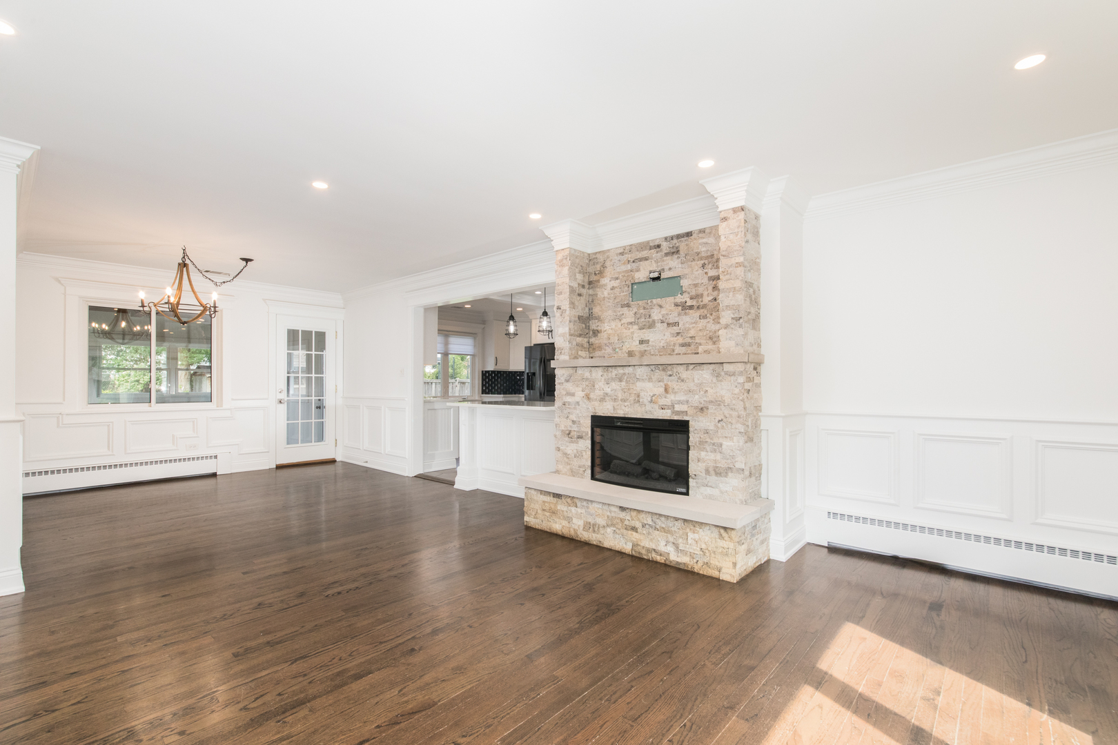 3rd image of 114 N Elm St, Mount Prospect, IL 60056 | MLS# 12725694