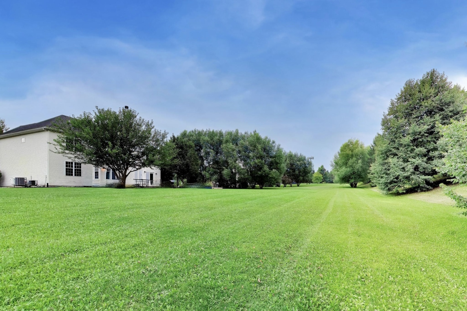 31st image of 5667 Notting Hill Rd, Gurnee, IL 60031 | MLS# 12725789