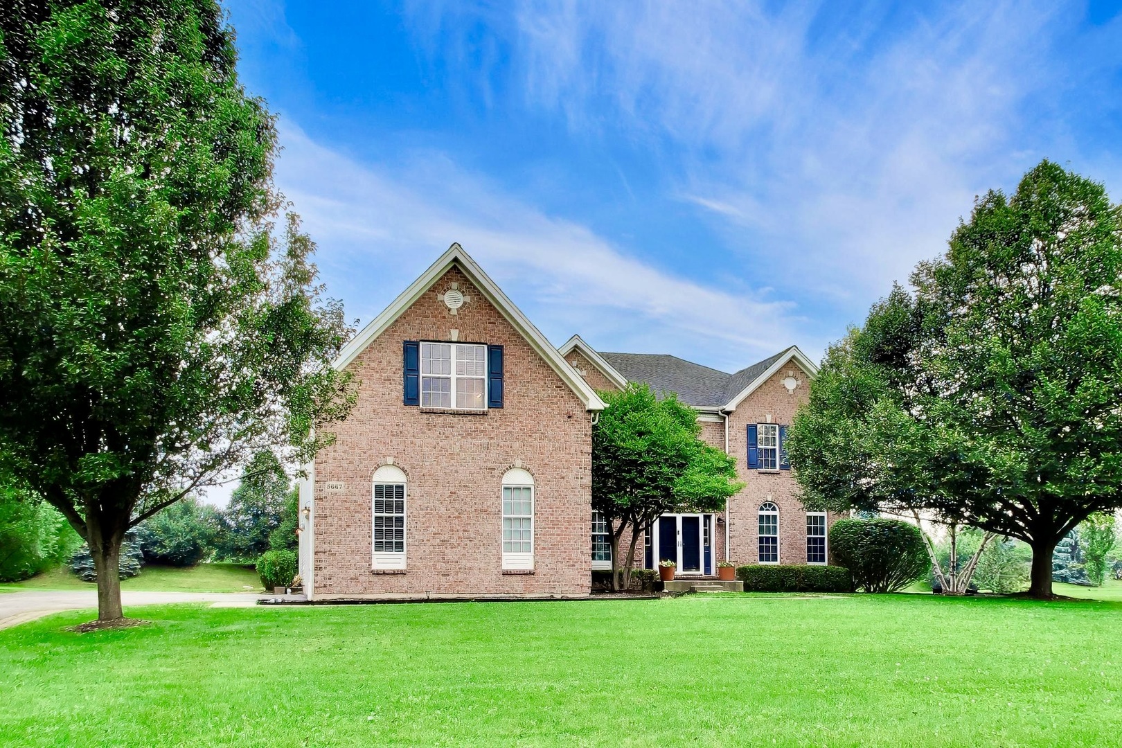 2nd image of 5667 Notting Hill Rd, Gurnee, IL 60031 | MLS# 12725789