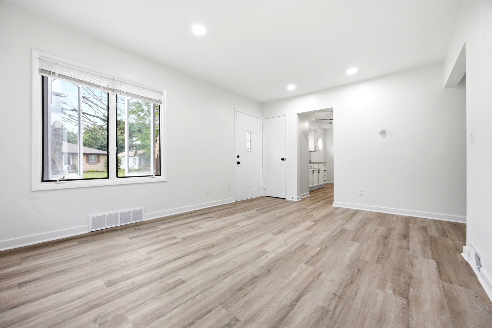 2nd image of 203 Pearl Ave, Loves Park, IL 61111 | MLS# 12725798