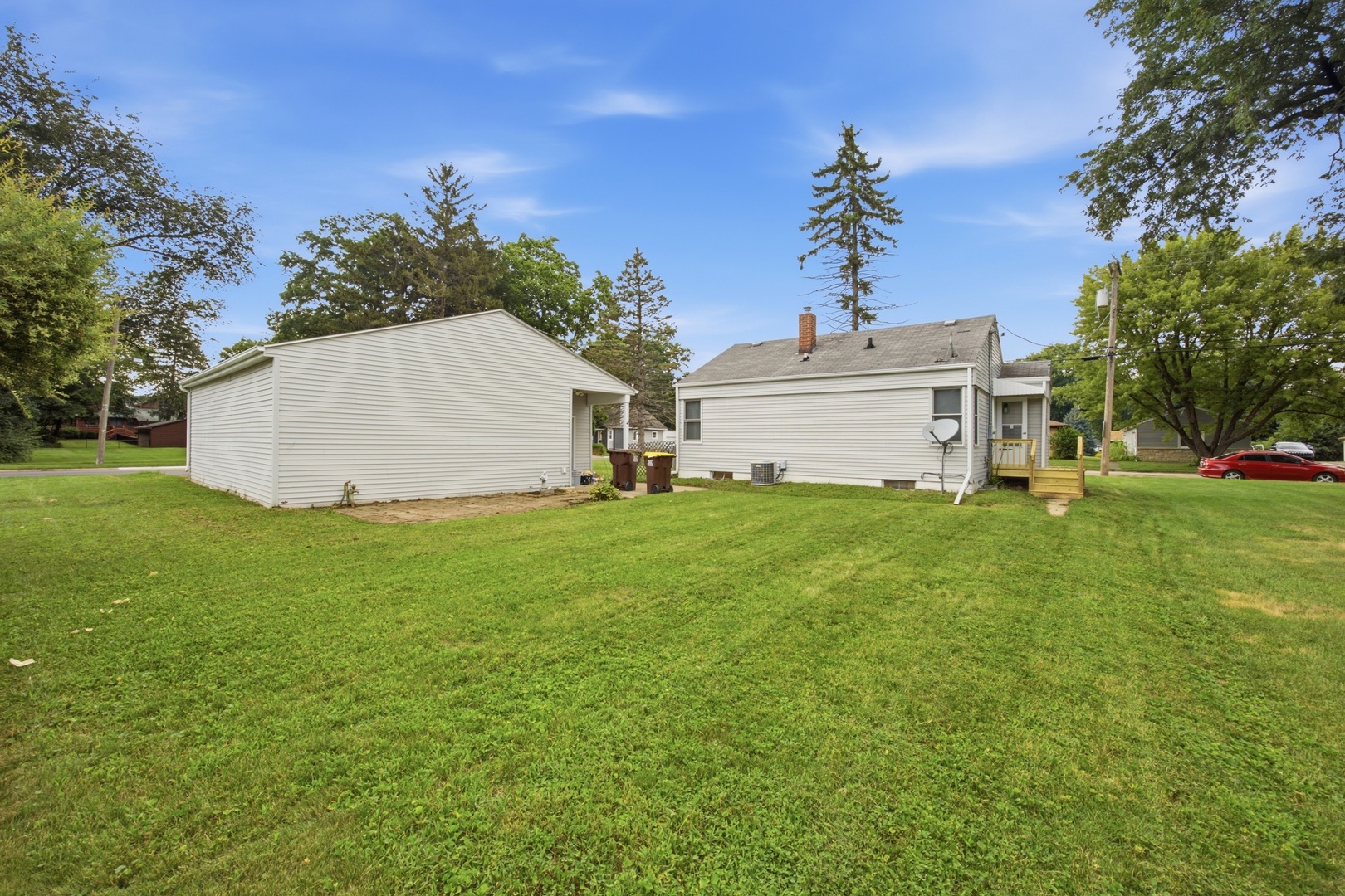 16th image of 203 Pearl Ave, Loves Park, IL 61111 | MLS# 12725798