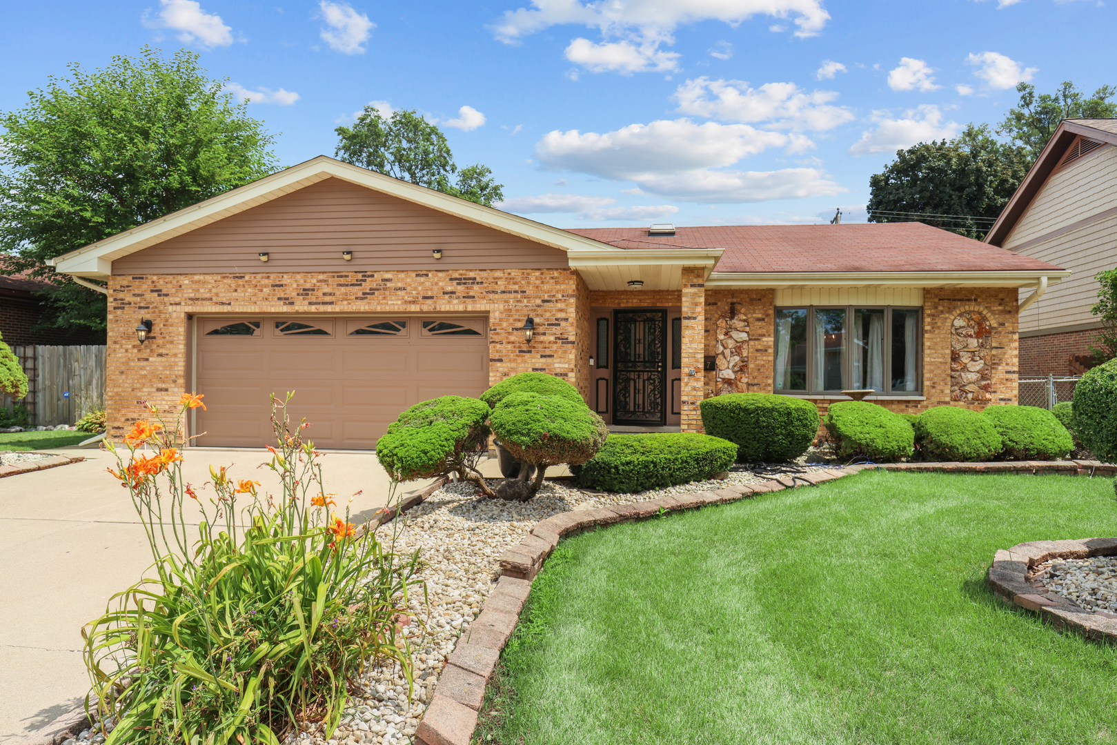 1st image of 317 N Marcella Rd, Mount Prospect, IL 60056 | MLS# 12725821