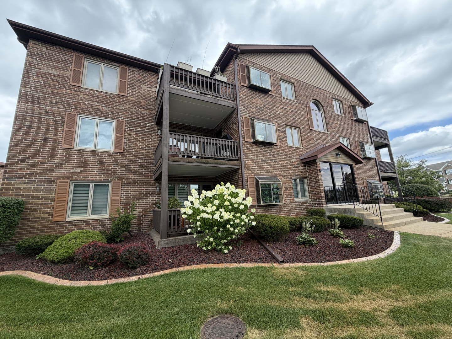 3rd image of 17242 Ridgeland Ave, Tinley Park, IL 60477