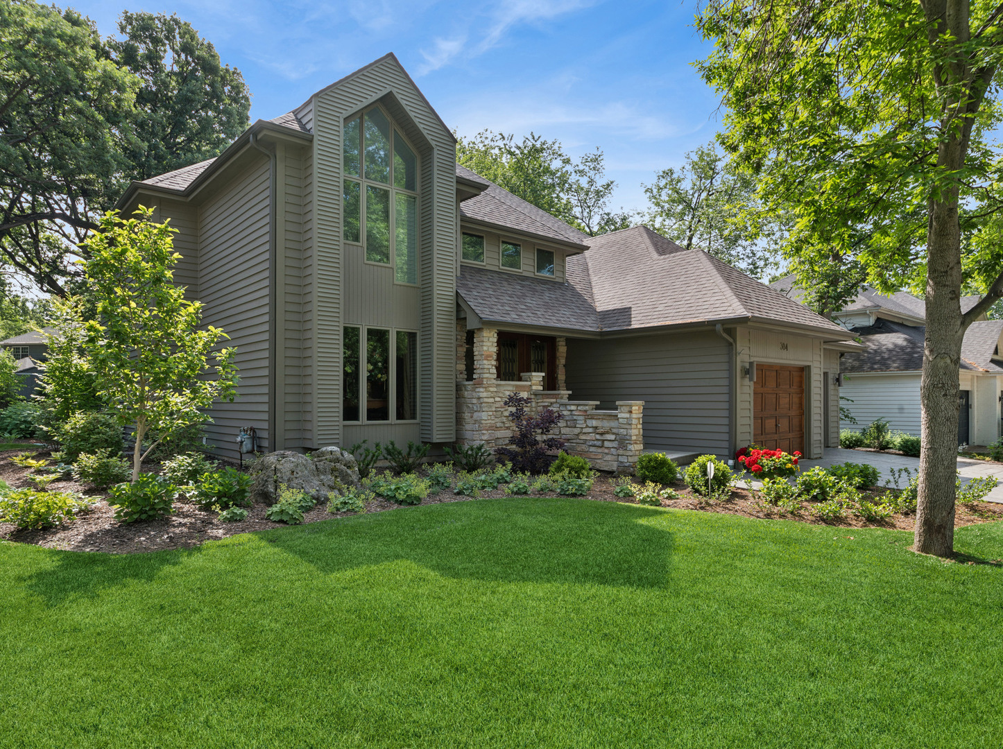 2nd image of 304 Apple River Dr, Naperville, IL 60565 | MLS# 12725931