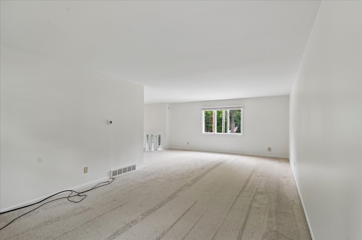 4th image of 1631 Park St, Mc Henry, IL 60050 | MLS# 12725944