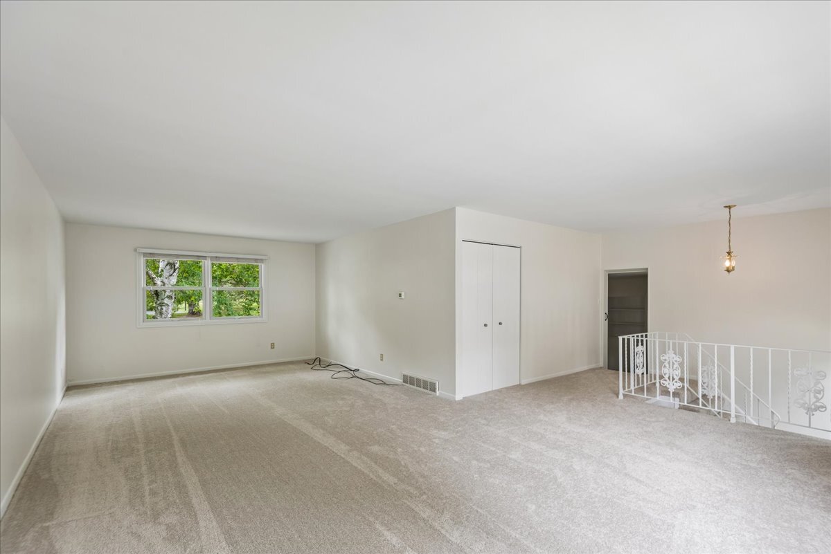 3rd image of 1631 Park St, Mc Henry, IL 60050 | MLS# 12725944