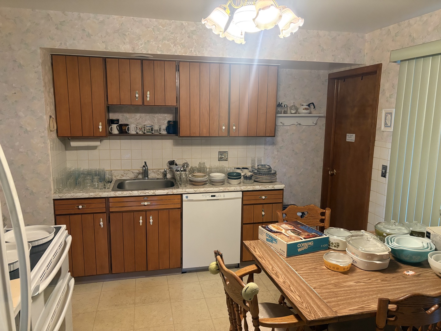 image of 2528 Jackson Dr, Woodridge, IL 60517 | MLS# 12726005