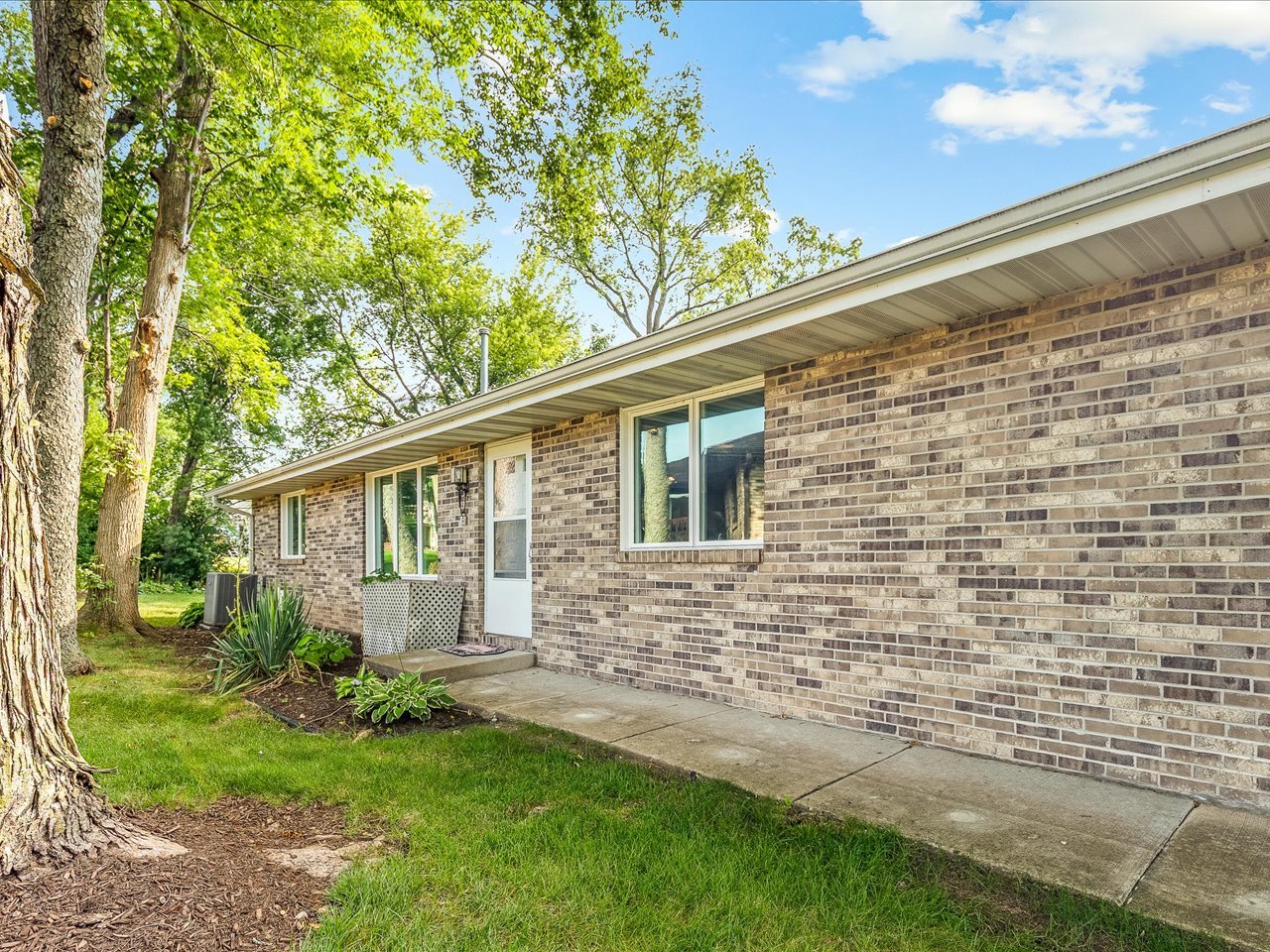 4th image of 6616 Sandalwood Close, Rockford, IL 61108 | MLS# 12726044