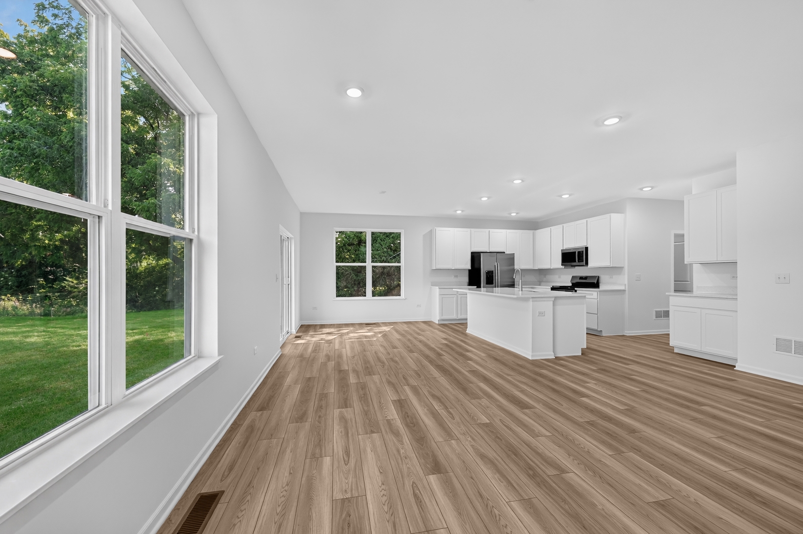 4th image of 420 Rockwell Rd, Aurora, IL 60506 | MLS# 12726075