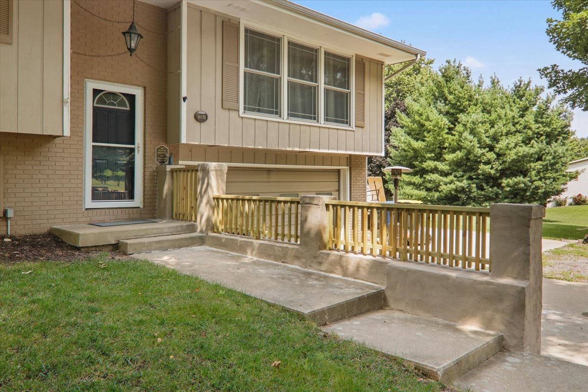 3rd image of 18864 Pioneer St, Bloomington, IL 61705 | MLS# 12726229