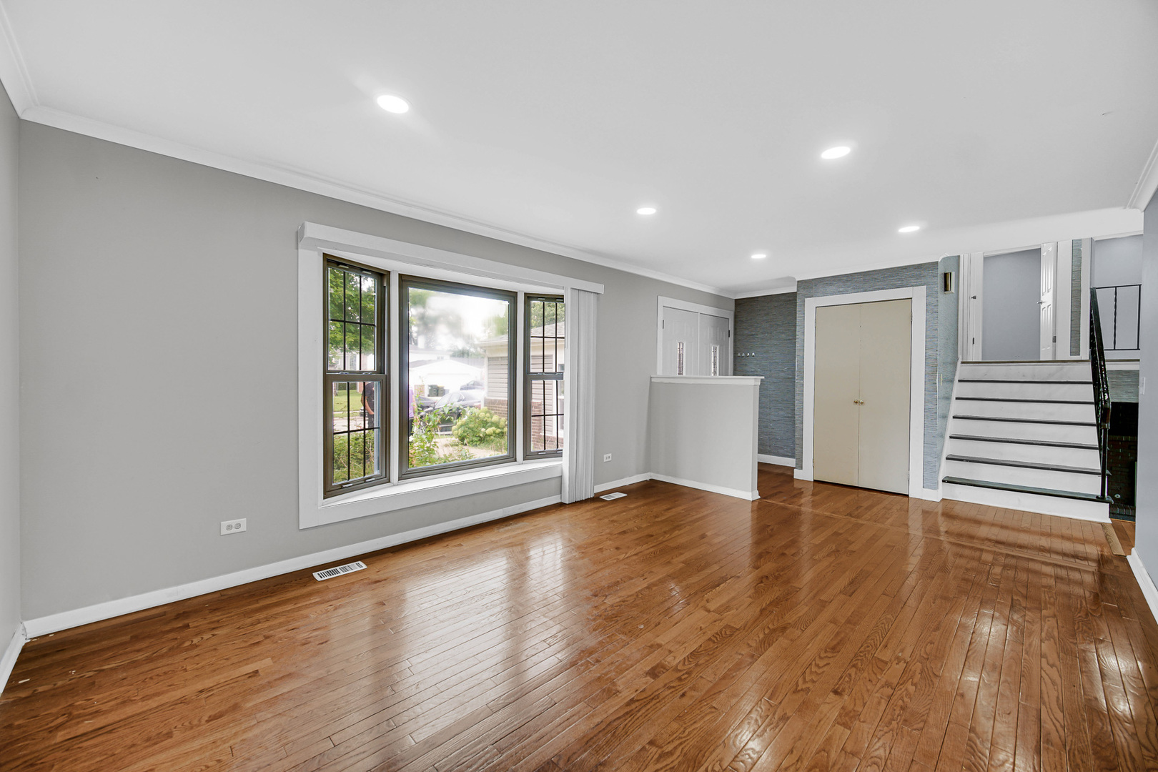 4th image of 915 Wampum Ct, Carol Stream, IL 60188 | MLS# 12726258