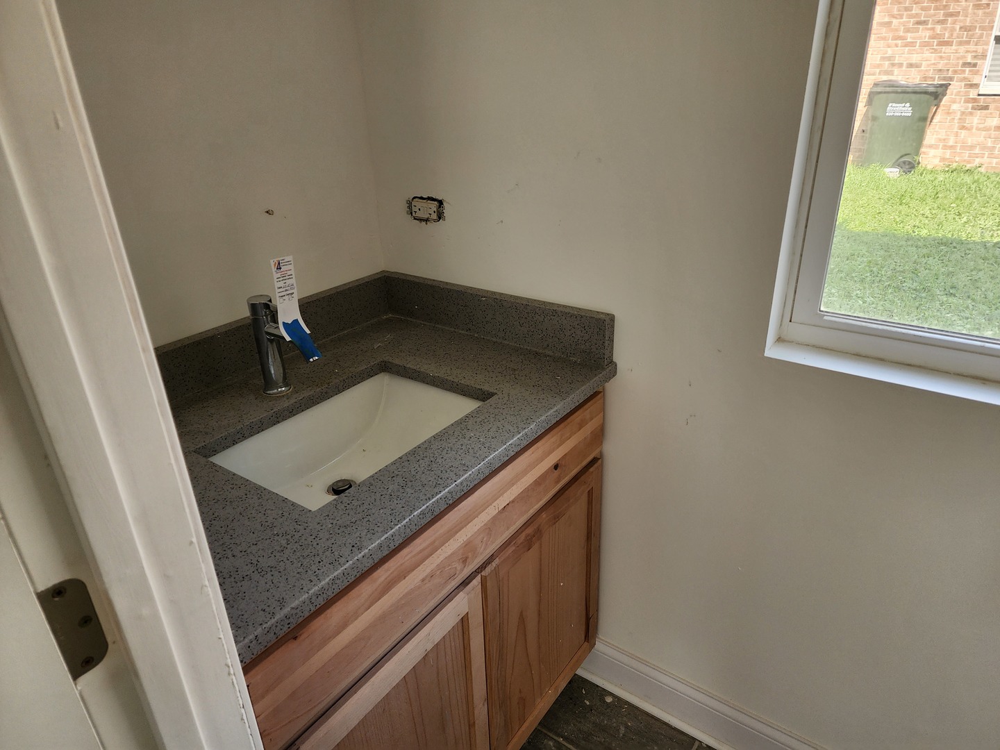 5th image of 3709 W 139Th Pl, Robbins, IL 60472 | MLS# 12726272