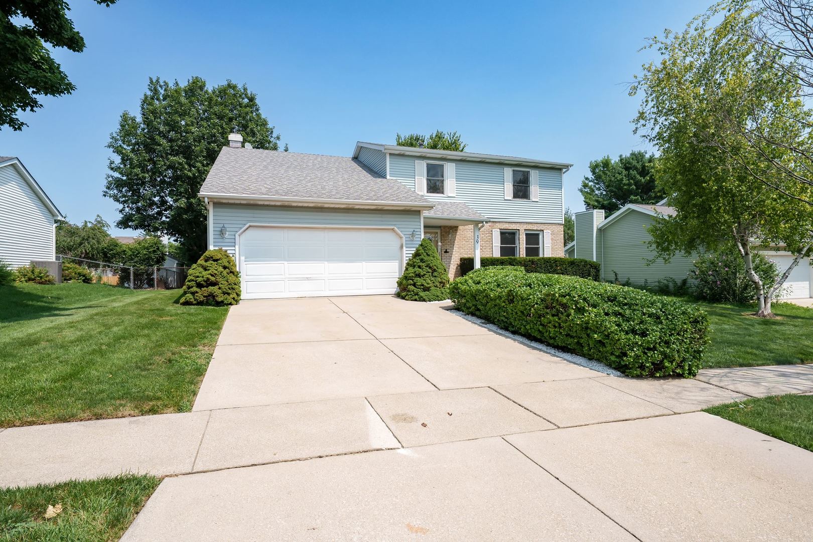 1st image of 39 Aberdeen Wy, Bloomington, IL 61704 | MLS# 12726346