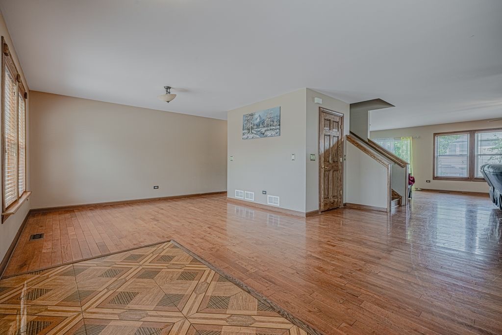 3rd image of 3906 Sedge St, Zion, IL 60099 | MLS# 12726361