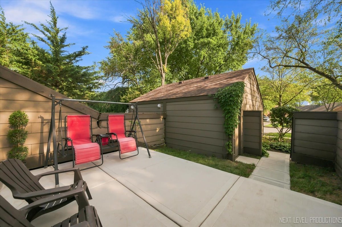 3rd image of 175 N Glengarry Dr #C, Geneva, IL 60134 | MLS# 12726432