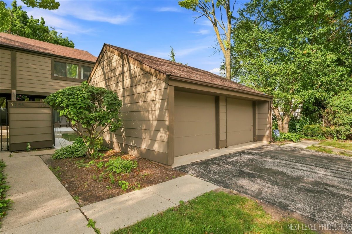 1st image of 175 N Glengarry Dr #C, Geneva, IL 60134 | MLS# 12726432