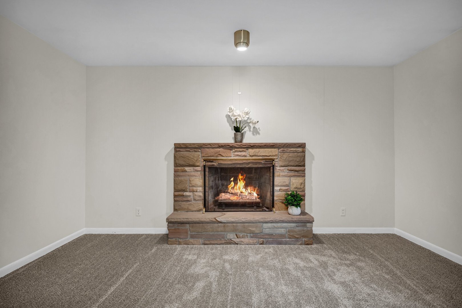 5th image of 221 Hillside Ln, Bloomington, IL 61701 | MLS# 12726490