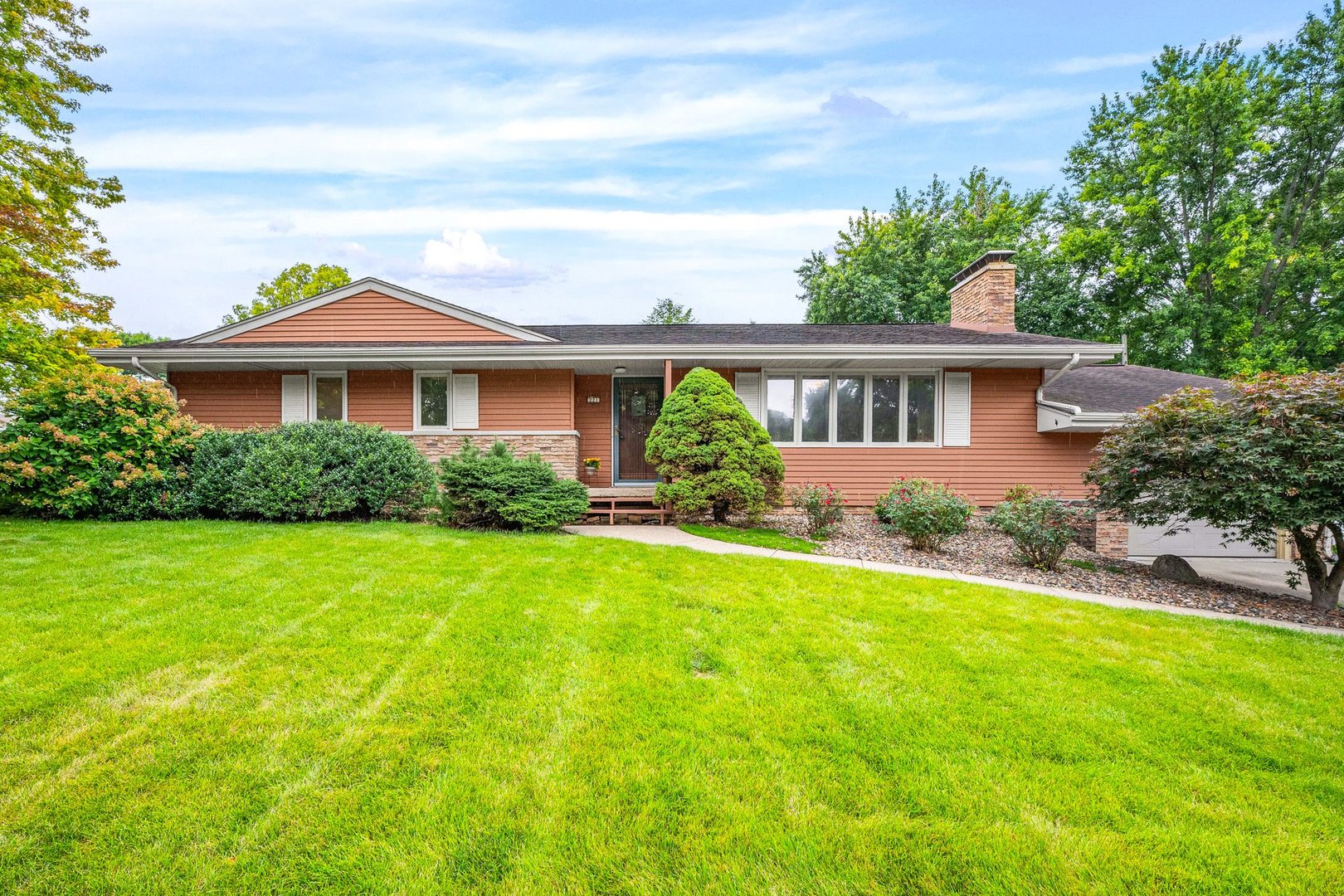 1st image of 221 Hillside Ln, Bloomington, IL 61701 | MLS# 12726490