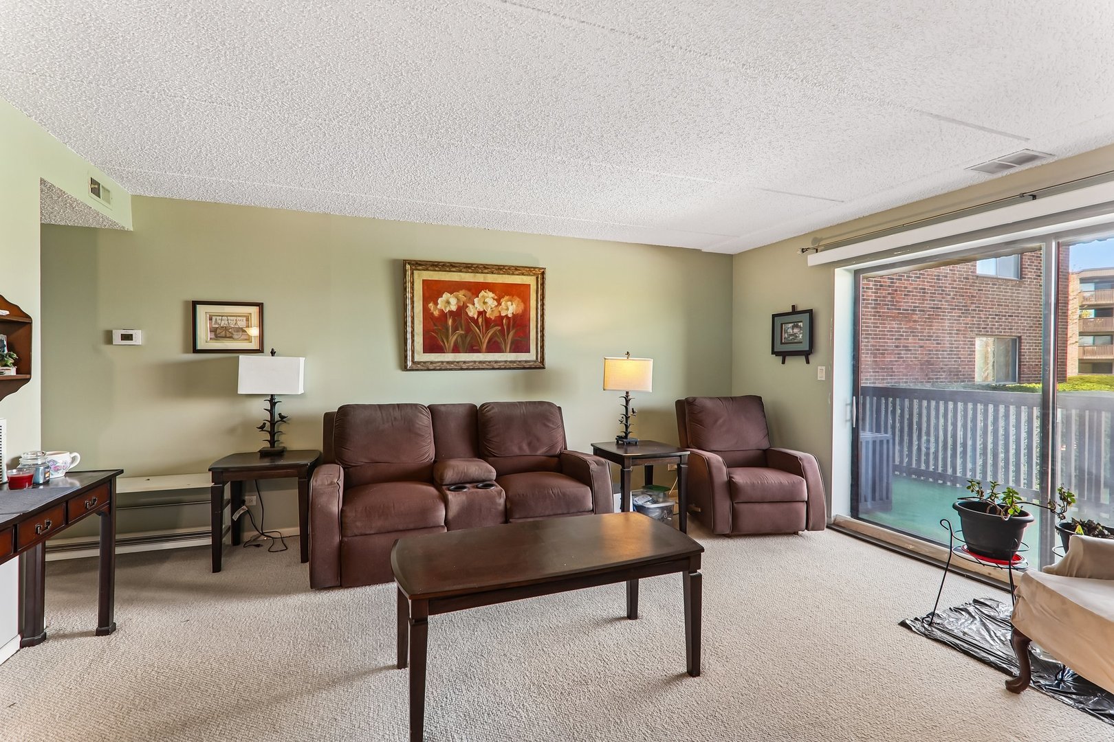 4th image of 930 Taylor Dr #104, Gurnee, IL 60031 | MLS# 12726505