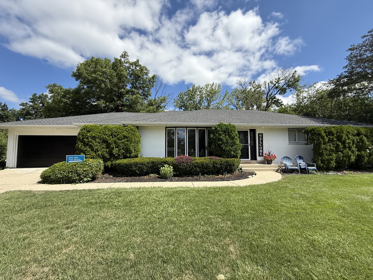1st image of 4 Yorkshire Dr, Lincolnshire, IL 60069 | MLS# 12726542