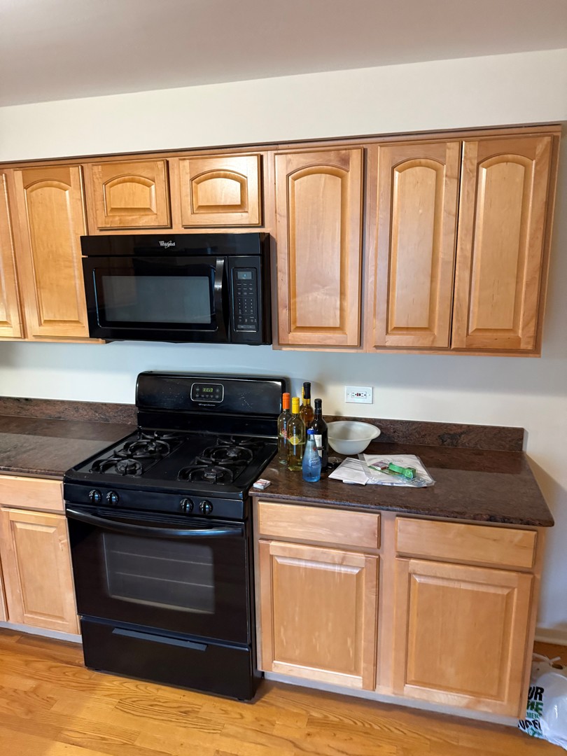 2nd image of 1211 Brown St #3C, Des Plaines, IL 60016 | MLS# 12726566