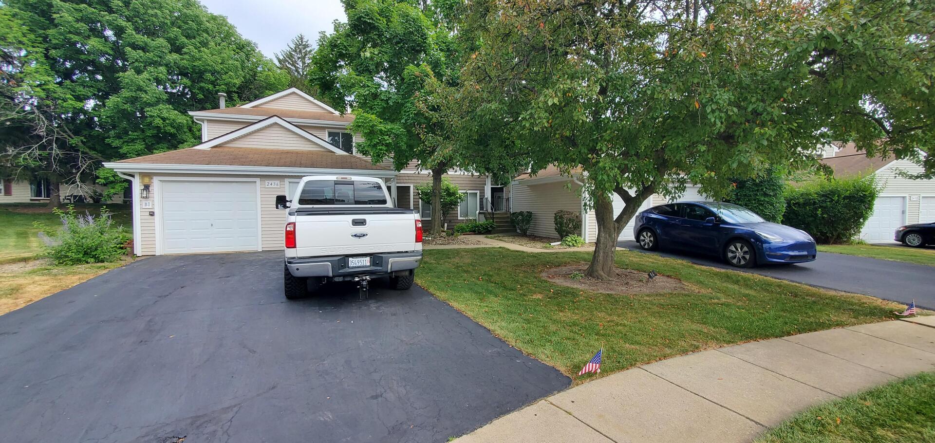 2nd image of 2436 W Salem Ct #B2, Woodridge, IL 60517 | MLS# 12726585