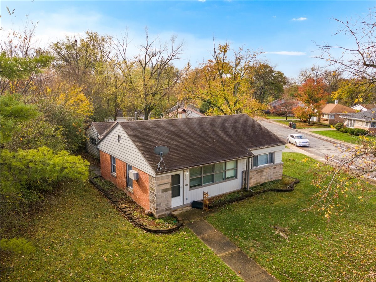 4th image of 321 Onarga St, Park Forest, IL 60466 | MLS# 12726598
