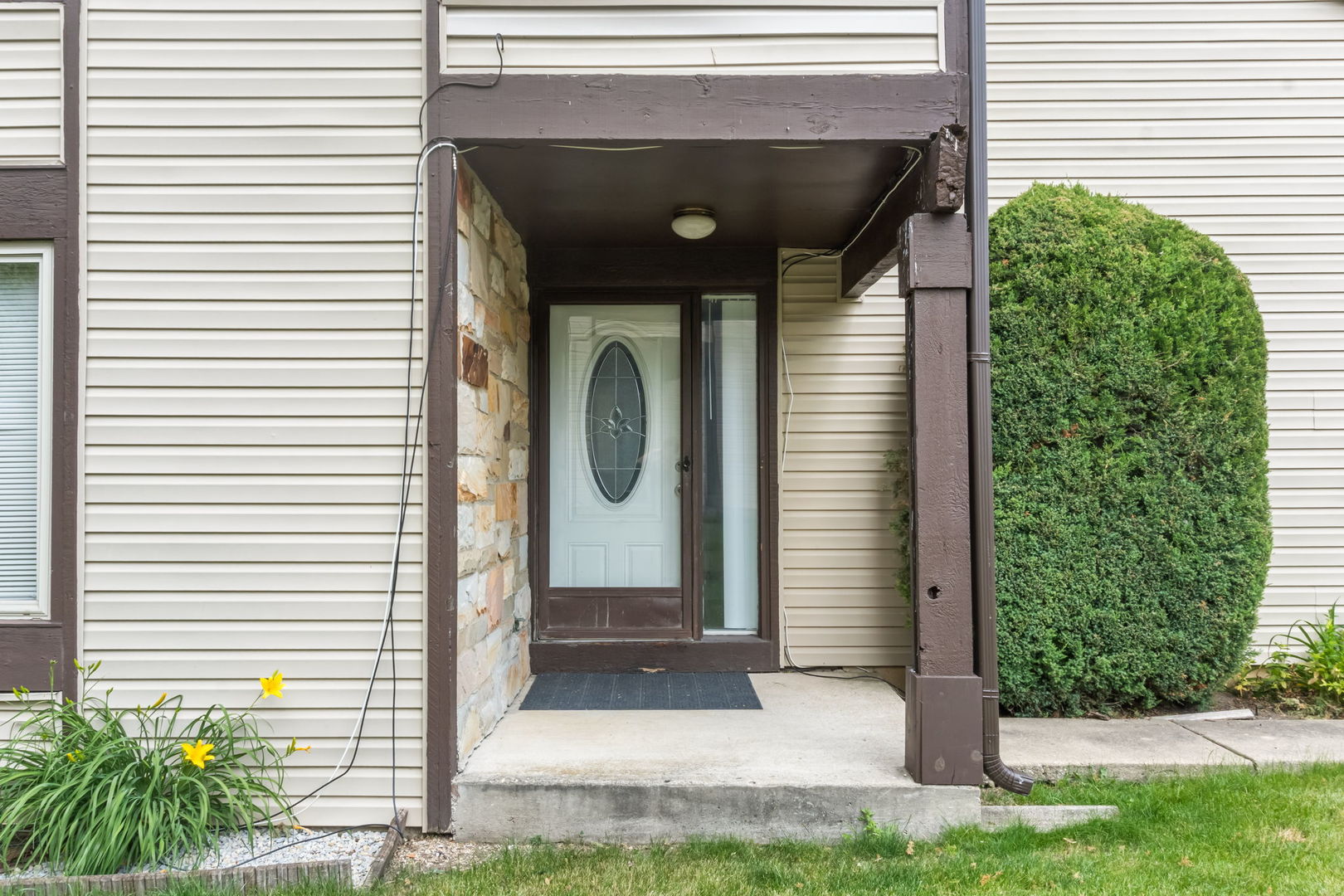 2nd image of 761 Colorado Ct, Carol Stream, IL 60188 | MLS# 12726657