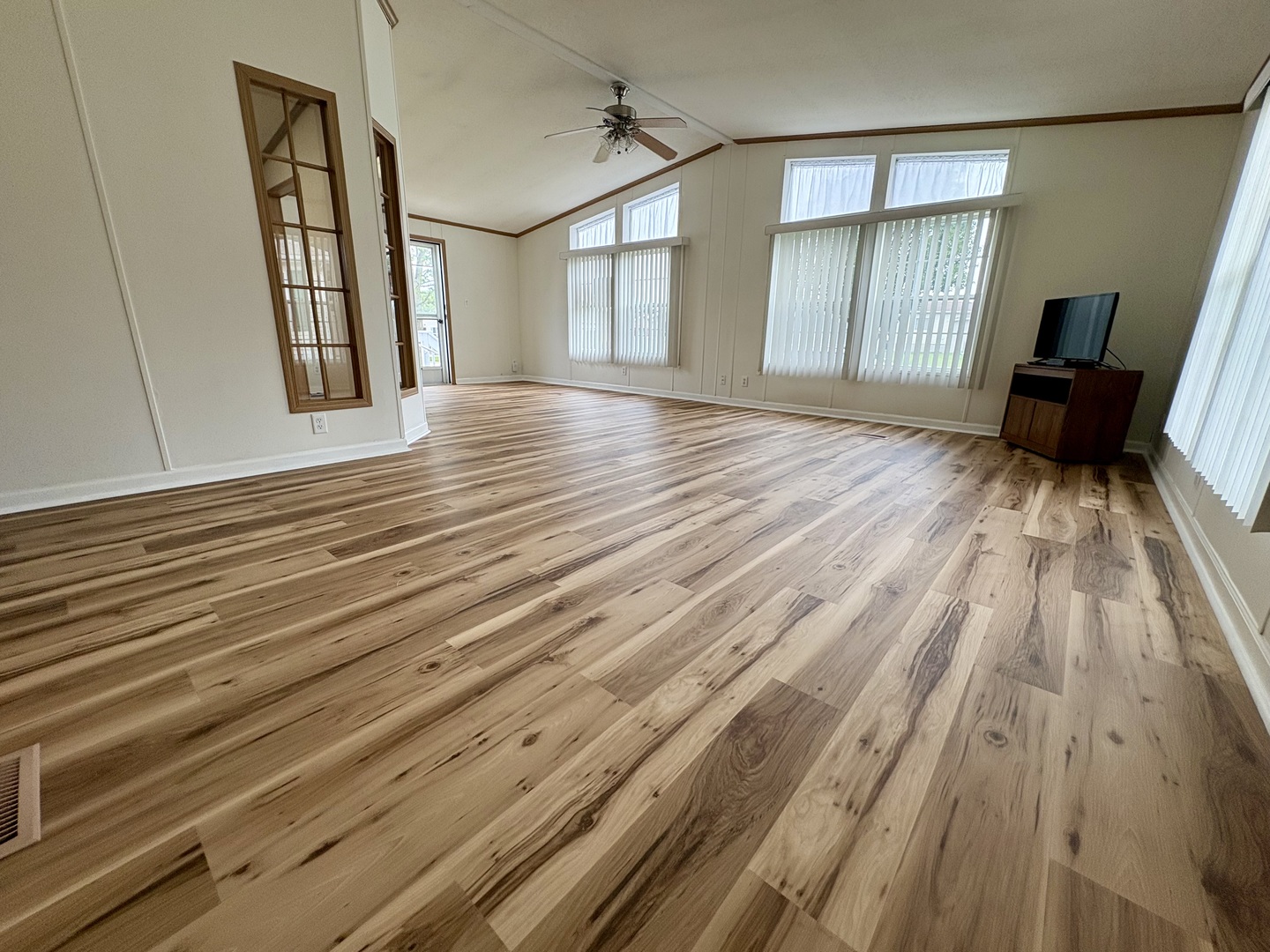 3rd image of 22732 Olympia Dr, Frankfort, IL 60423 | MLS# 12726775