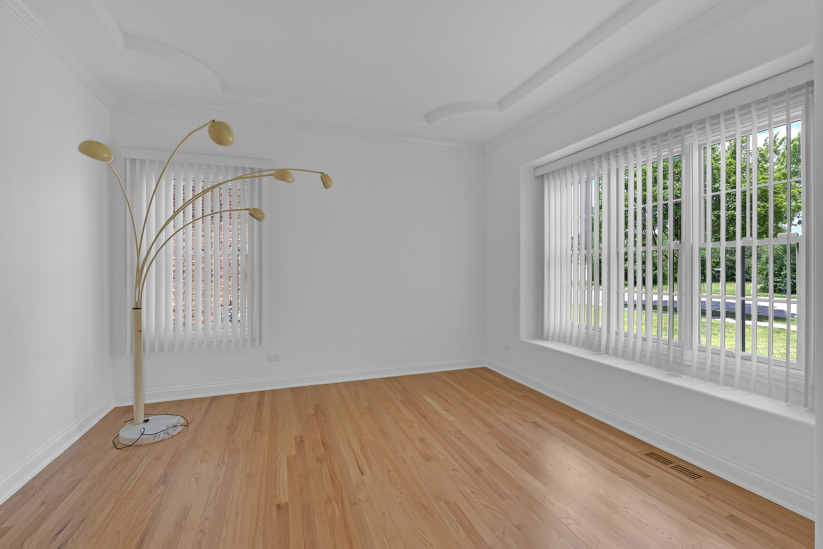 4th image of 427 W Natoma Ave, Addison, IL 60101 | MLS# 12726835