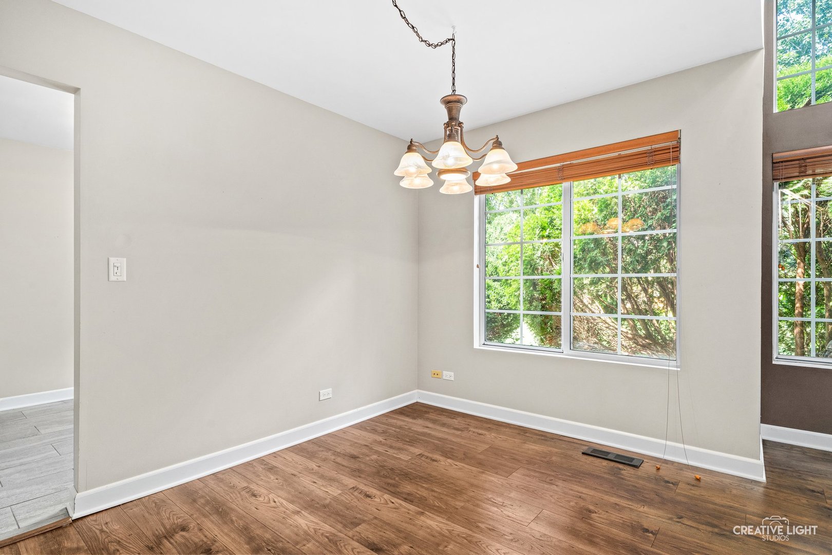 5th image of 87 Townsend Cir, Naperville, IL 60565 | MLS# 12726840