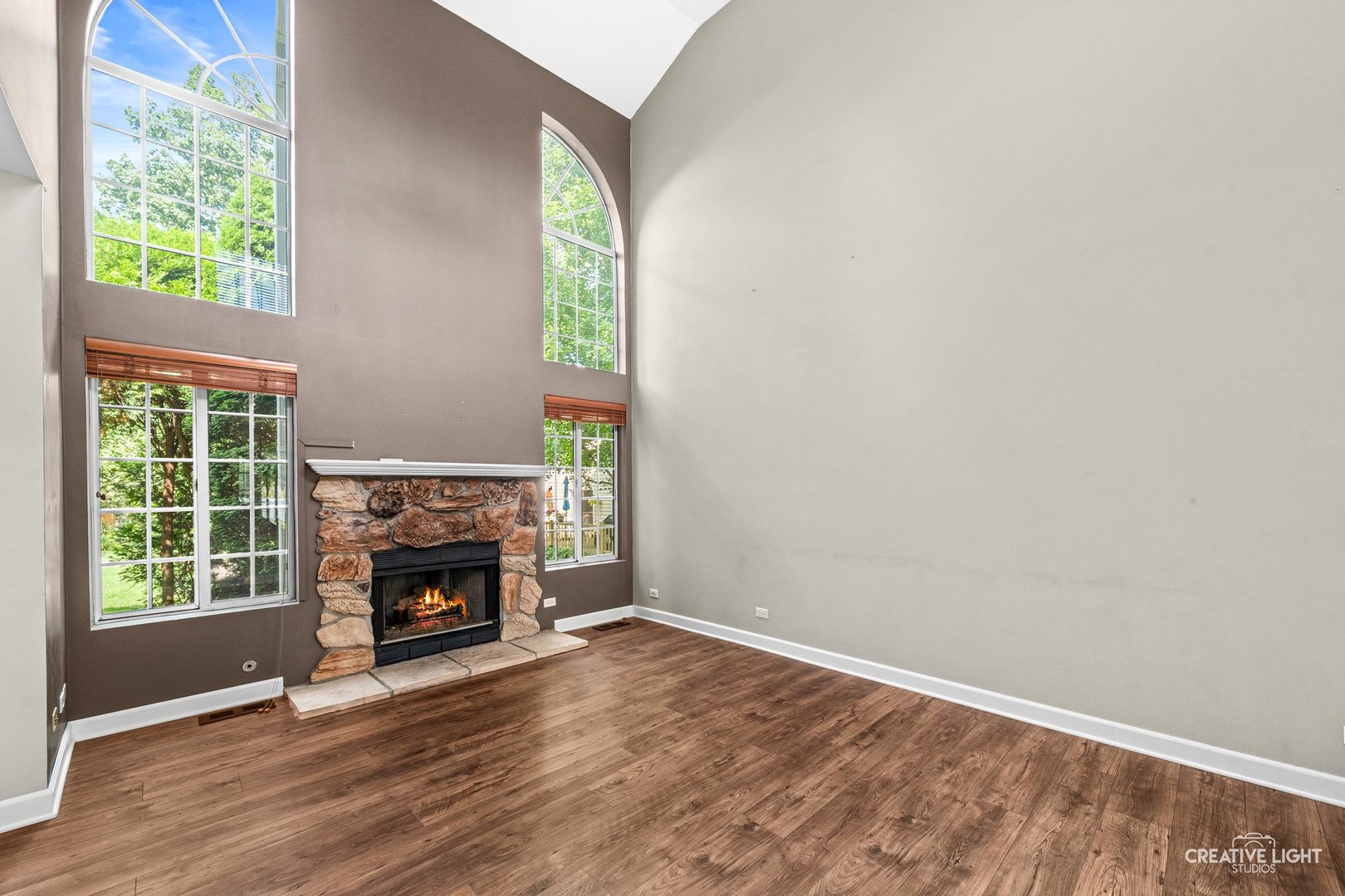 3rd image of 87 Townsend Cir, Naperville, IL 60565 | MLS# 12726840