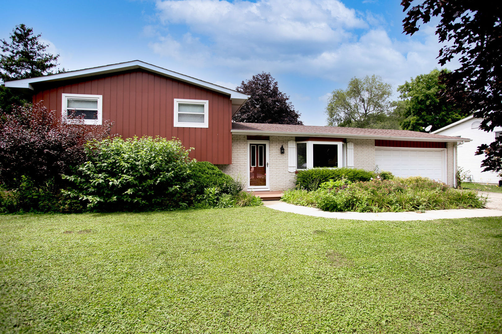 3rd image of 936 Estes St, Gurnee, IL 60031 | MLS# 12727015