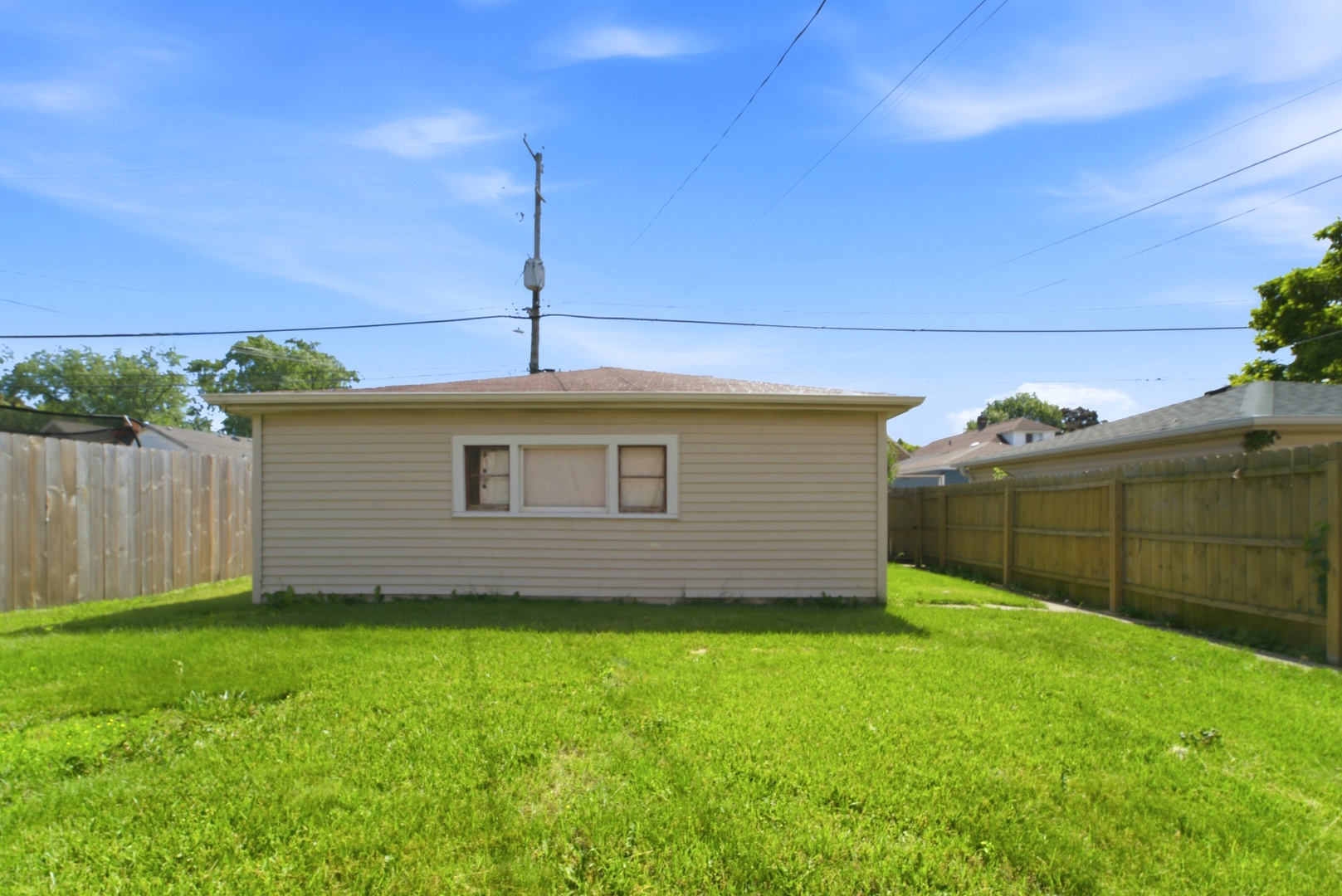 19th image of 13227 S Escanaba Ave, Chicago, IL 60633 | MLS# 12727074