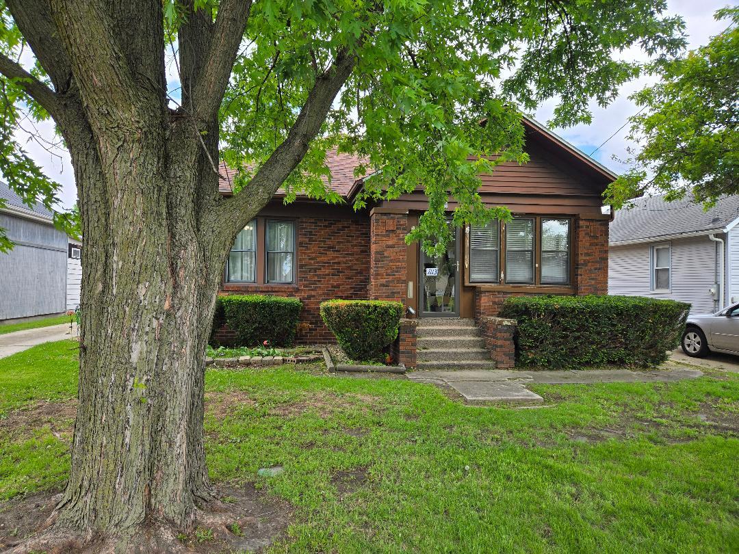 1st image of 1113 Johnson St, Streator, IL 61364 | MLS# 12727092